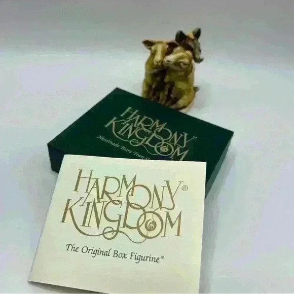 Mint Harmony Kingdom “Mutton Chops” Collectible Trinket Box Crushed Marble - Picture 9 of 9